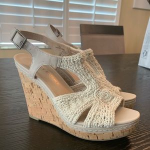 NEW Audrey Brooke wedge heels. Size 7